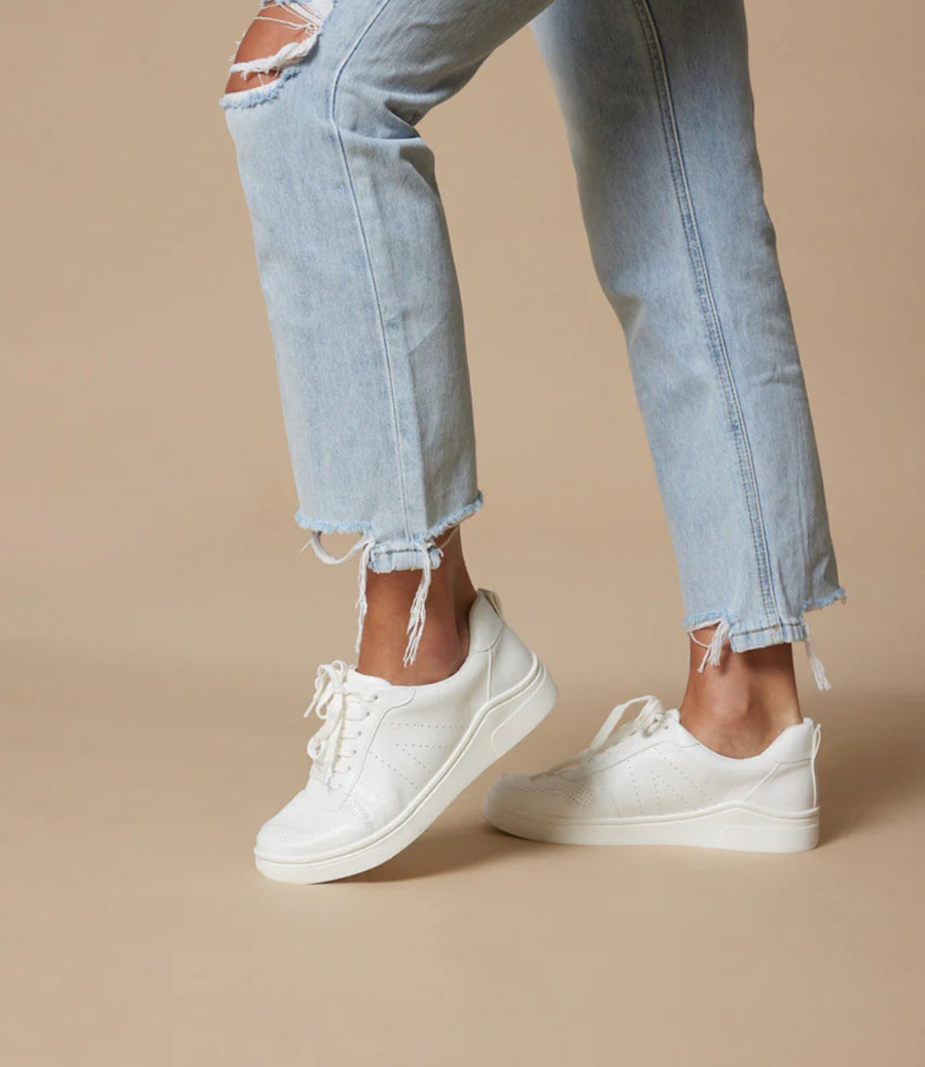 Alta Sneaker - White