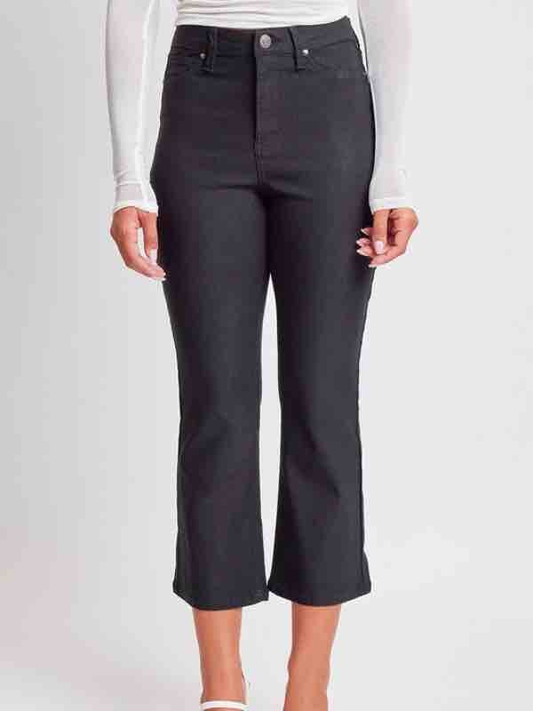 Hyperstretch Cropped Kick Flare - Black