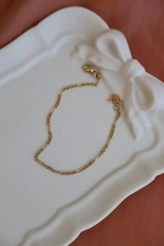 Delicate Figaro Chain