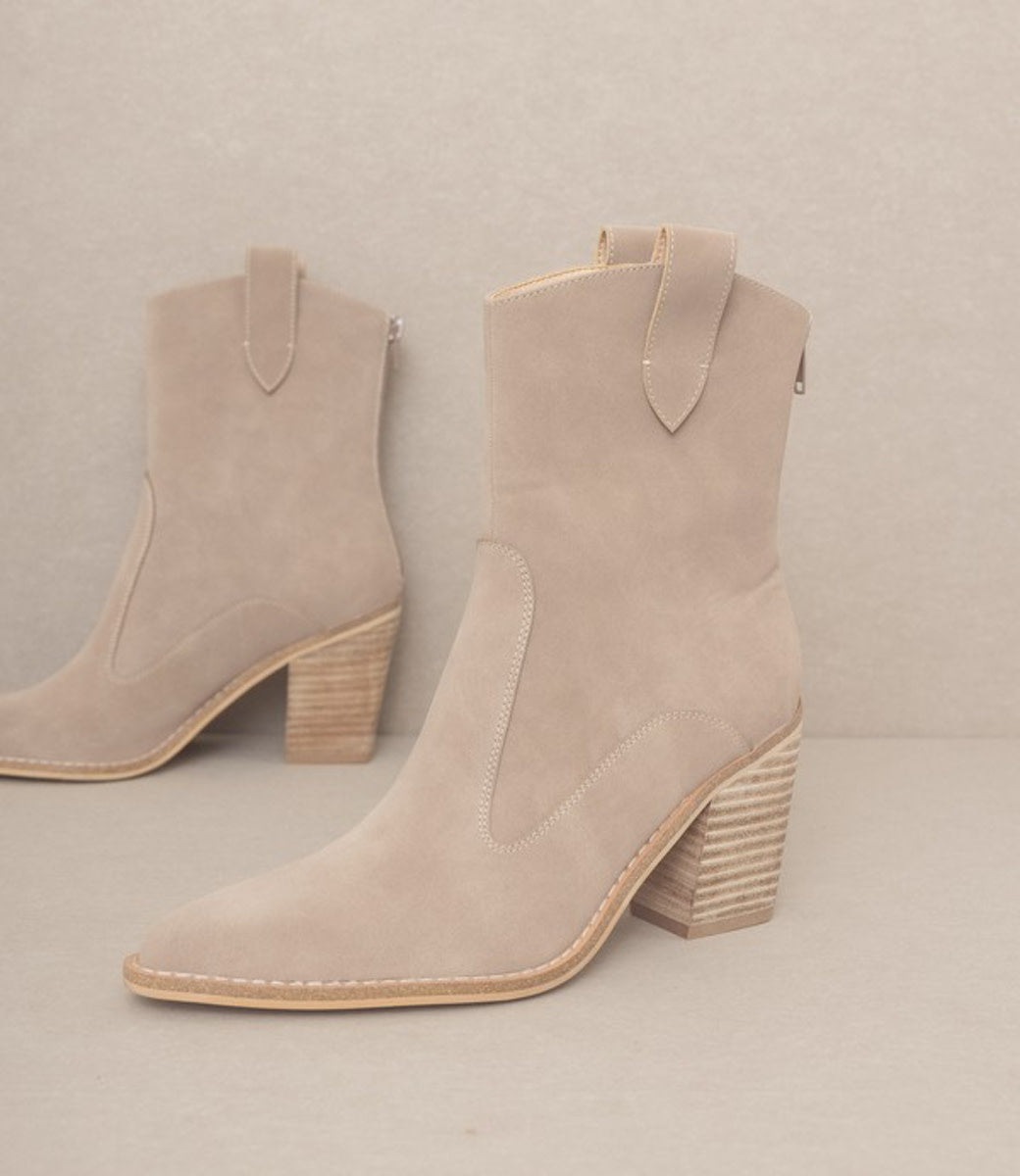 Tara Two Paneled Western Boots