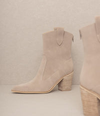 Tara Two Paneled Western Boots