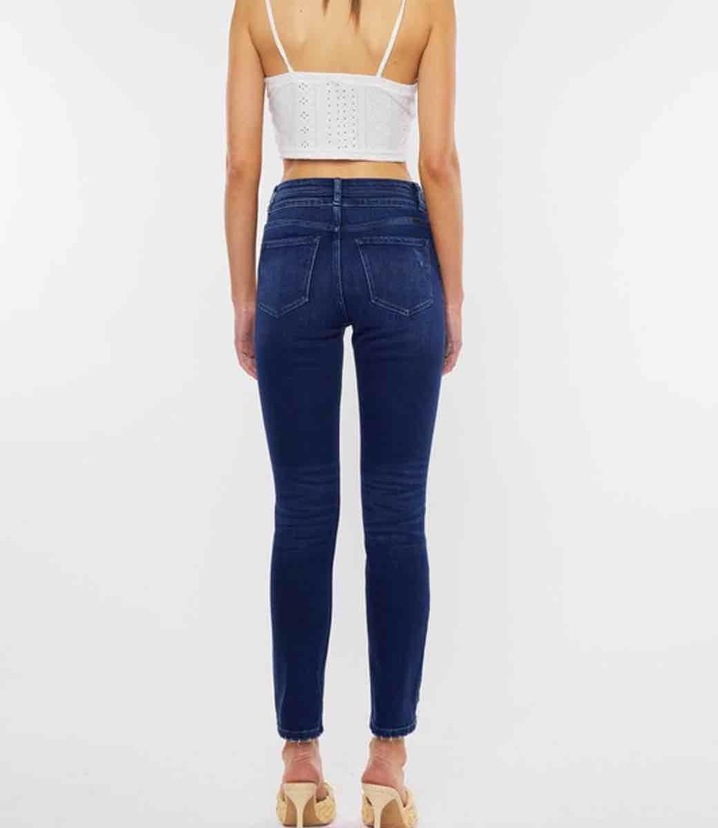 Cadence Ultra High Rise Slim Straight - Super Dark