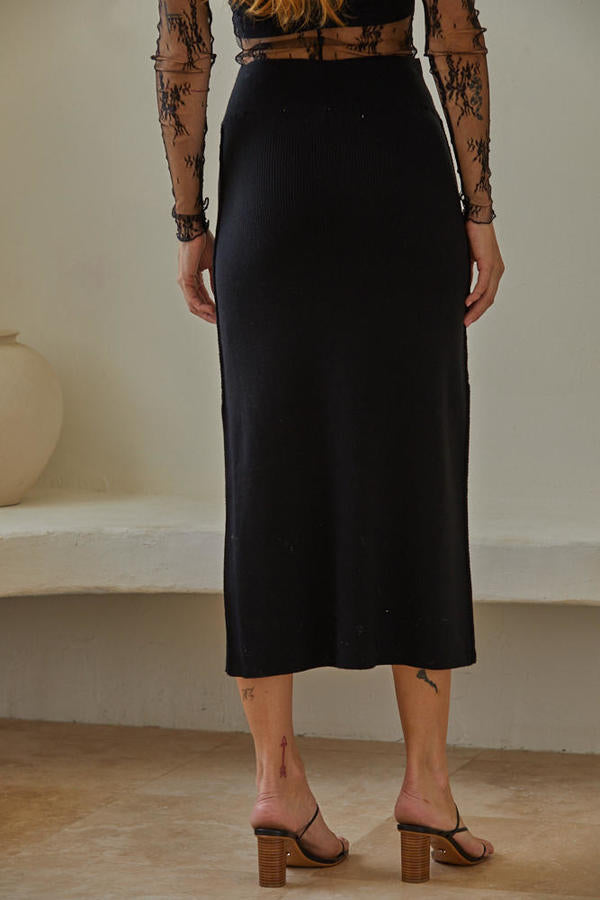 Que Sera Sera Skirt: Black