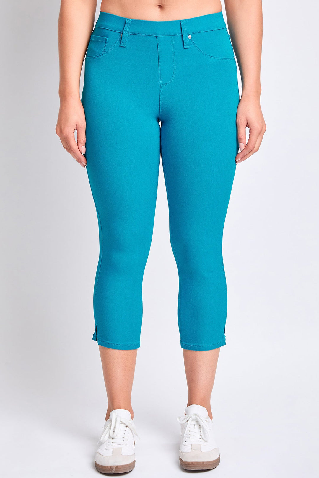 Women's Hyperstretch Pull On Capri