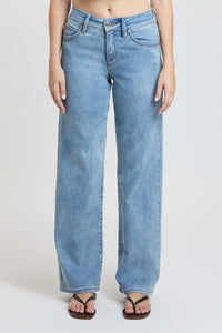 Women's Luxe High Rise WannaBettaButt Straight  Jeans